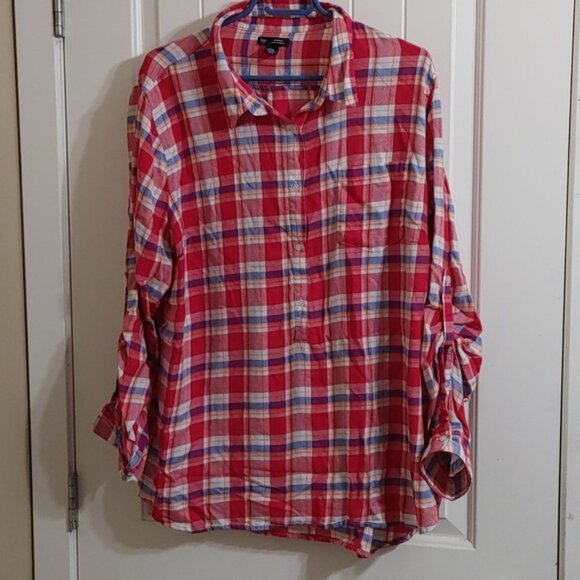 GAP factory Boyfriend fit plaid long sleeve button short blouse plus size - Picture 1 of 9